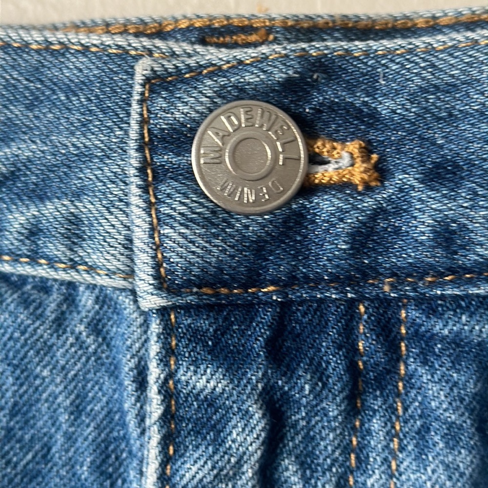 MADEWELL Ridge Denim A-Line Dolphin-Hem Mini Skirt in medium dark Wash SIZE 33 - Picture 15 of 16